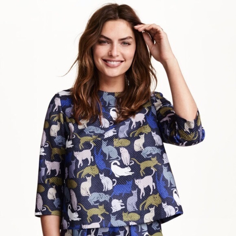 H&M Kitty Cat Novelty Print Textured Boxy Cut Blouse